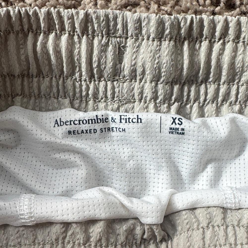 Abercrombie & Fitch Cream Seersucker Swim Trunk - Picture 2 of 6